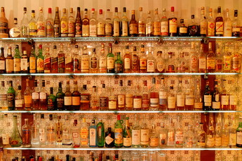 Jansen Bar - Cocktail Bar in Berlin.