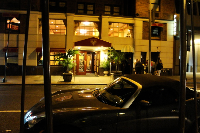 New York's Best Post-Shopping Drink Spots - 2 of 6