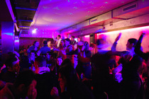 Kiwi Karaoke Pub - Karaoke Bar | Pub in Florence.