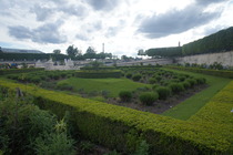 Jardin Des Tuileries - Park | Landmark in Paris.