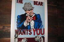 Houndstooth Saloon - Sports Bar in Chicago.