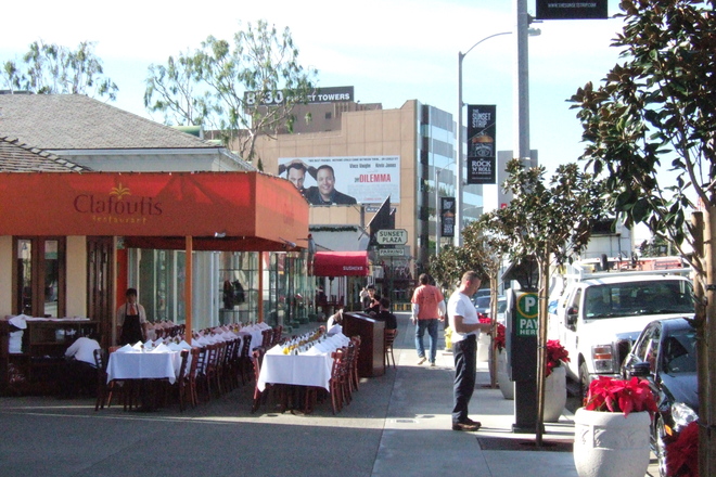 Sunset Strip bistro Le Clafoutis
