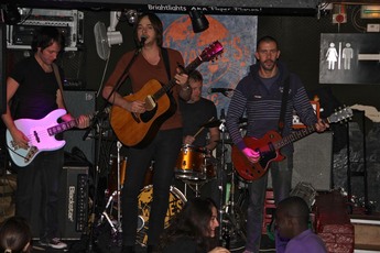 Wayne's - Bar | Live Music Venue in French Riviera.