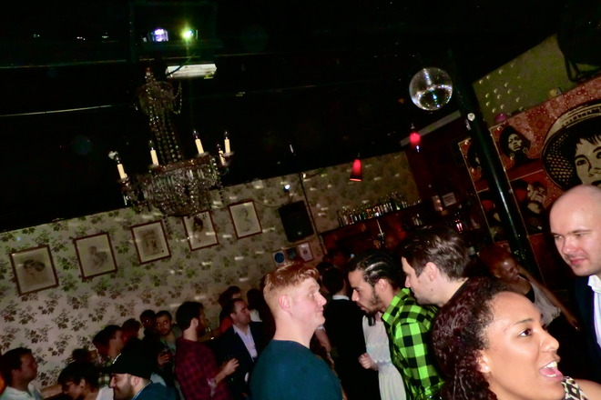 Photo of 333 Motherbar