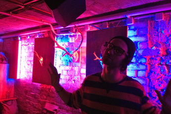 Berlin bar single party