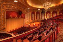 Warner-theatre_s210x140