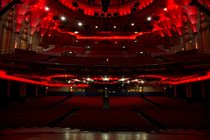 Apollo Victoria Theatre - Theater in London.