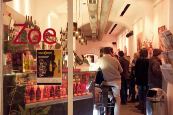 Zoe - Art Gallery | Café | Cocktail Bar in Florence.