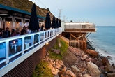 Moonshadows - Lounge | Seafood Restaurant | Beach Bar in Los Angeles.