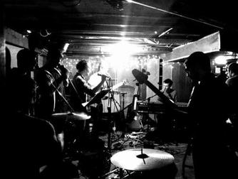 Pickwick - Concert in Los Angeles.