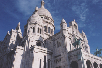 Sacré-Coeur - Culture | Landmark | Outdoor Activity | Shopping Area in Paris.