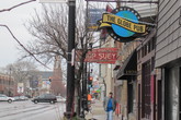 The-globe-pub_s165x110