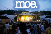moe.