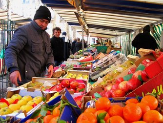Marché Monge - Market | Shopping Area in Paris.