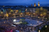 Plaza-del-castillo_s165x110