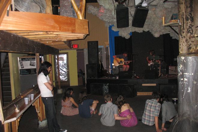 Photo of Glasslands Gallery