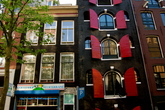 Nieuwe-zijds_s165x110
