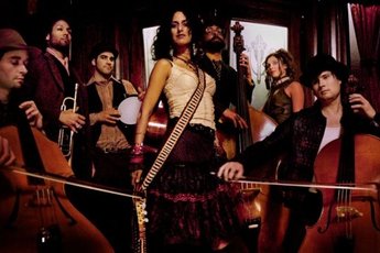 Rupa & The April Fishes
