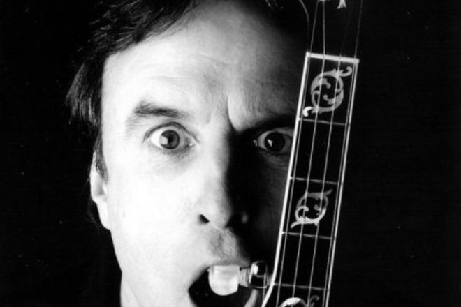 Photo of New Material With Kevin Nealon