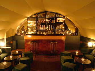 Curio Parlor - Cocktail Bar | Speakeasy in Paris.