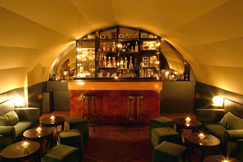 Curio Parlor - Cocktail Bar | Speakeasy in Paris.