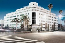 Suite 700 (Hotel Shangri-La) - Hotel Bar | Rooftop Lounge | Rooftop Lounge in Los Angeles.