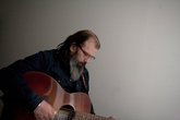 Steve-earle_s165x110