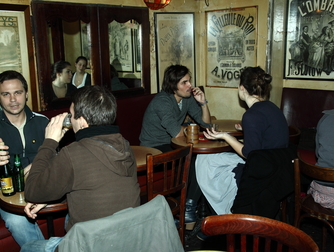Le 10 Bar - Bar in Paris.
