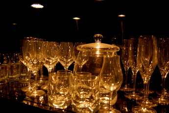 Door 74 - Cocktail Bar | Lounge in Amsterdam.