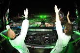 Manufactured-superstars_s165x110