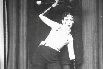 Entre Nous: The Art of Claude Cahun - Photography Exhibit in Chicago.