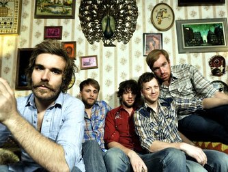 Red Wanting Blue