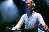 Armin-van-buuren_s165x110