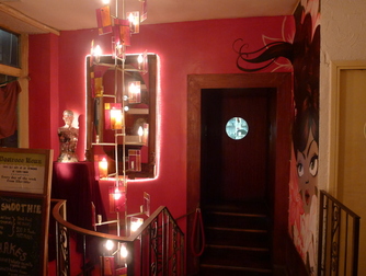 Dostrece - Bar | Restaurant in Barcelona.