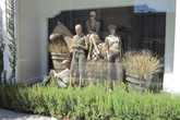 Robertson-boulevard_s165x110