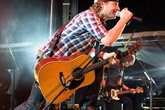 Dierks-bentley_s165x110
