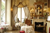 Beach-blanket-babylon_s165x110