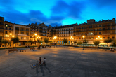 Plaza-del-castillo_s165x110