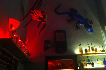 Xixbar - Gin Bar in Barcelona.