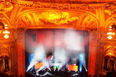 Chicago-theatre_s165x110