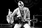 Dead-elvis-and-his-one-man-grave_s165x110