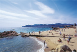 Plage de la Croisette - Beach | Outdoor Activity | Shopping Area in French Riviera.
