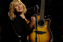 Melissa-etheridge_s210x140