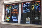 Andys-jazz-club_s165x110