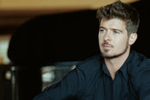 Robin-thicke_s165x110