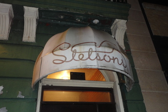 Stetson's Famous Bar & Grill - Bar | Restaurant in Washington, DC.