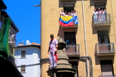 Fountain-jumping_s165x110