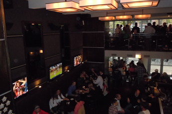 Benchmark - Bar | Beer Garden | Restaurant | Rooftop Bar in Chicago.