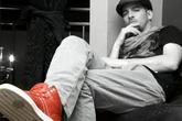Jon-b_s165x110
