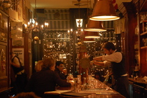 Proeflokaal Arendsnest - Brown Bar in Amsterdam.